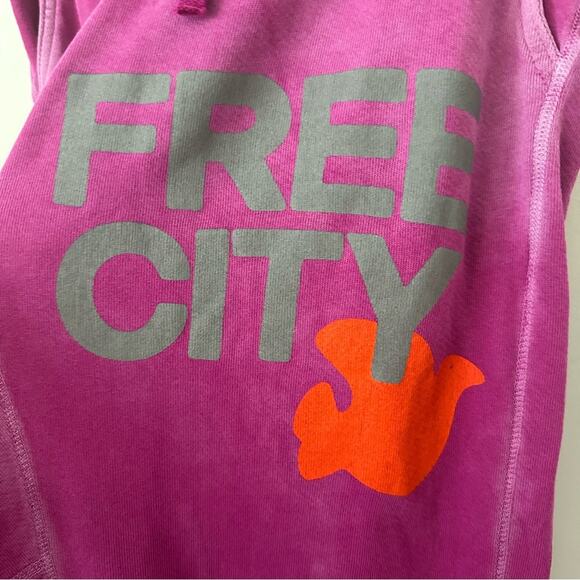 Free City Women’s Pink Jogger Sweatpants Size Medium - Picture 3 of 7